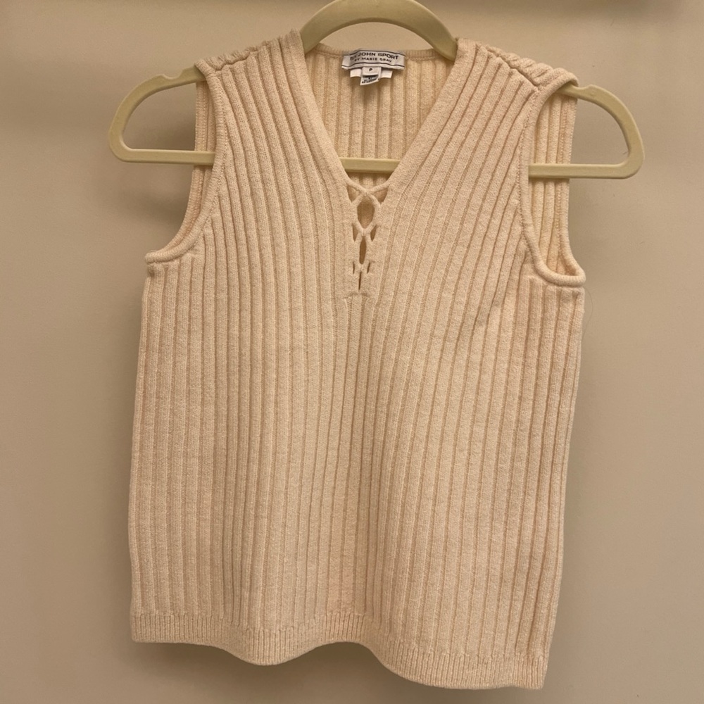 St. John Cream Ribbed Knit Sleeveless Top P
